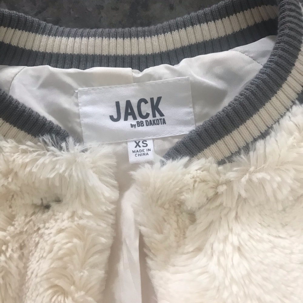 NWOT Jack Faux Rabbit Fur Cropped Jacket